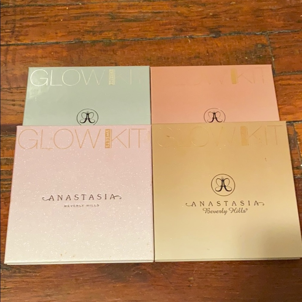 Anastasia glow kit
